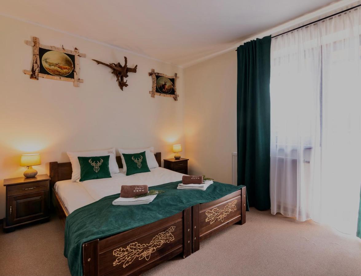 Dworek Mysliwski Hubert-Swietna Lokalizacja 50M Od Term Bania ビャウカ 部屋 写真